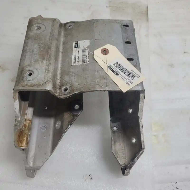 bracket, front suspension mounting - w/bushings (inc. 13-14) Artisanat